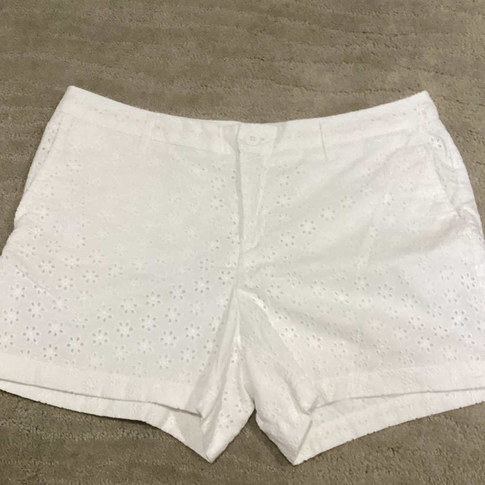 Like new Eyelet Shorts